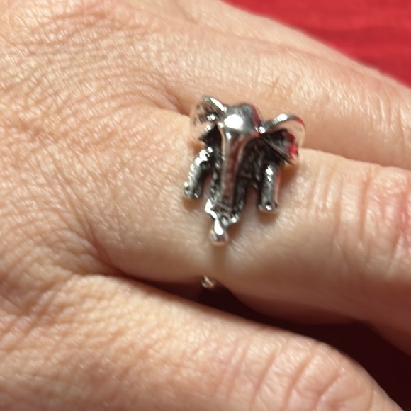 Vintage Anti Silver Color Adjustable Elephant - Picture 6 of 8